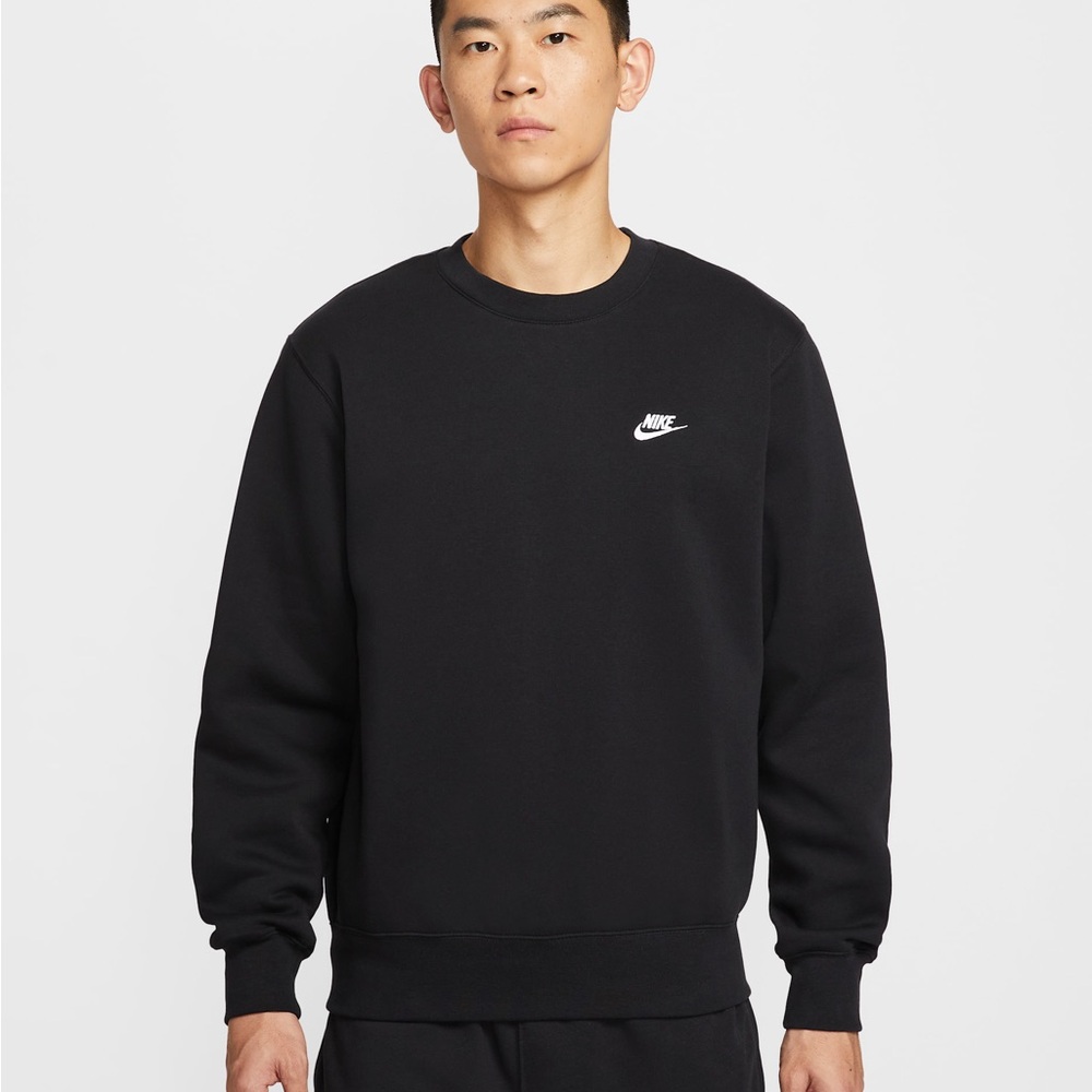 Black Men’s‎ Nike Embroidered Crewneck